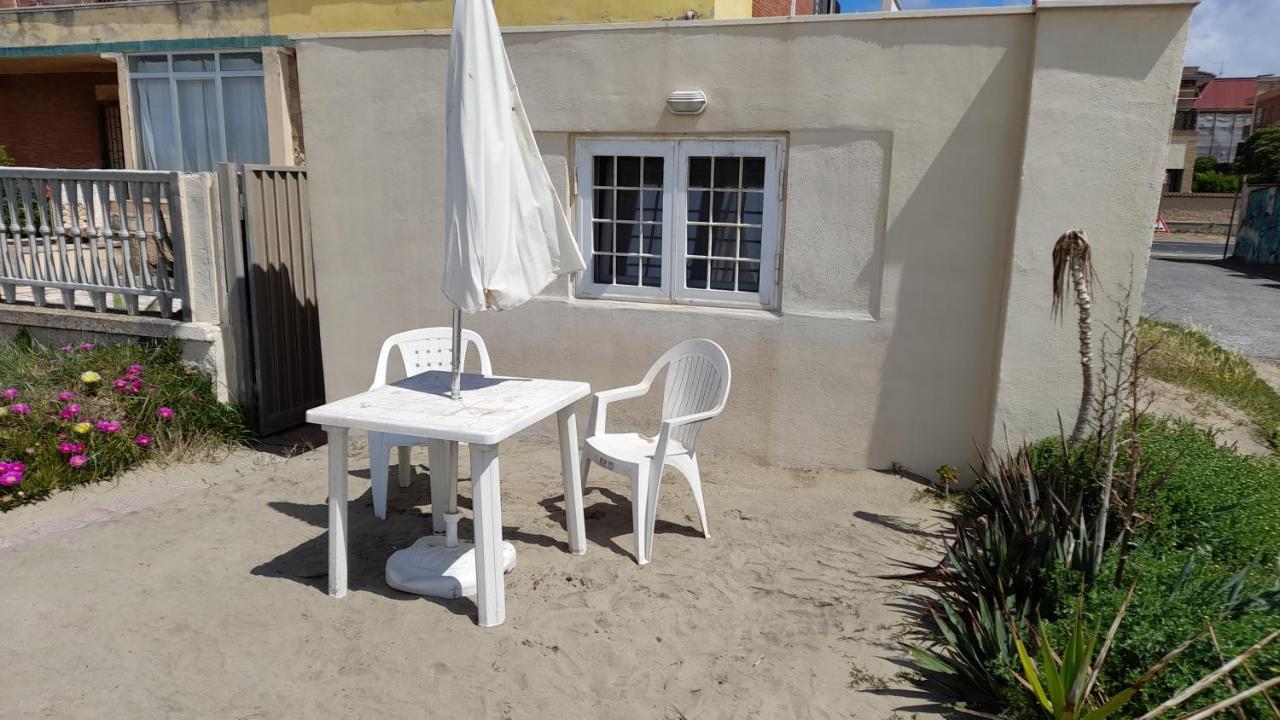 Casina Sulla Sabbia Apartman Torvaianica Kültér fotó