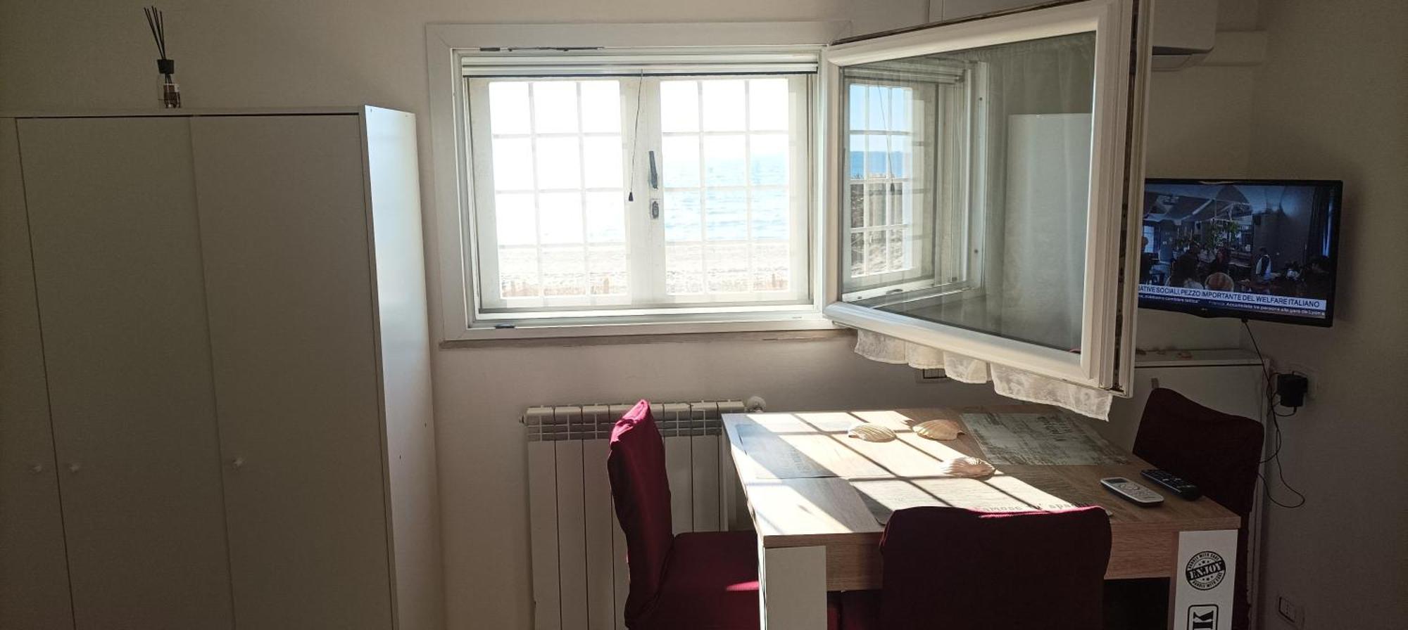Casina Sulla Sabbia Apartman Torvaianica Kültér fotó