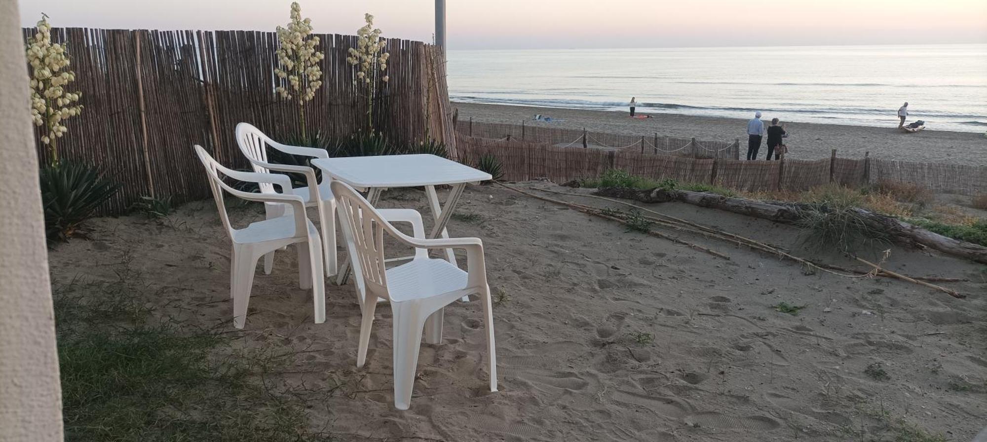 Casina Sulla Sabbia Apartman Torvaianica Kültér fotó